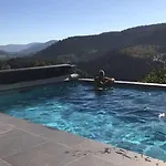 Piscine Vue Panoramique Sur Gerardmer Et Le Hohneck Horská chata Le Tholy
